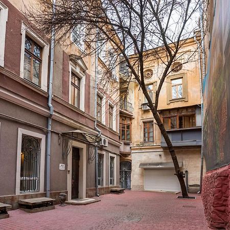 Grecheskaya Street Art Apartment Odessa Esterno foto