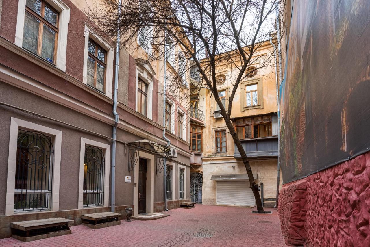 Grecheskaya Street Art Apartment Odessa Esterno foto